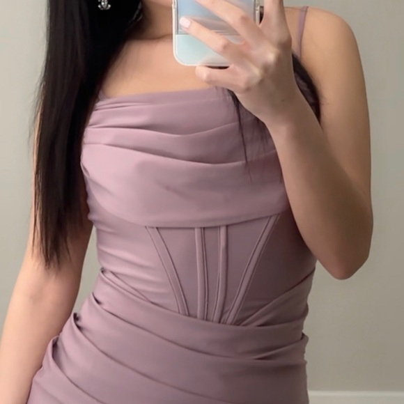 Mauve Purple Pleated Split Formal Dress - Picture 4 of 6